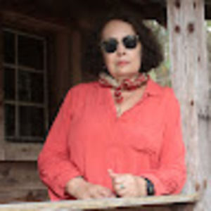 Meet your Posher, Paula